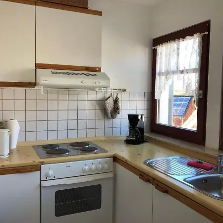 Apartment Mary Poppins Mit Balkon Zwischen Strand, Wald&wiese Im Südosten Der Insel Rügen! Gustow (Vorpommern-Rugen)