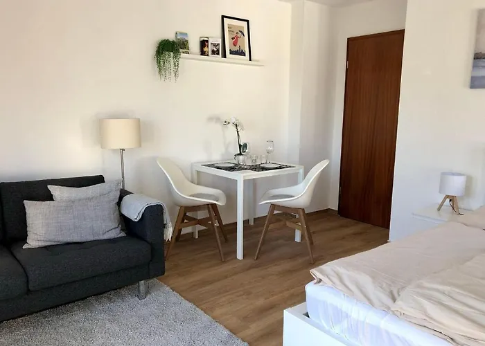 Ferienwohnung-mary-poppins-mit-balkon-zwischen-strand-wald-wiese-im-suedosten-der-insel-ruegen Gustow (Vorpommern-Rugen)