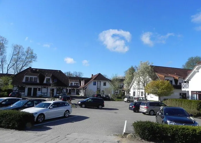 Ferienwohnung-mary-poppins-mit-balkon-zwischen-strand-wald-wiese-im-suedosten-der-insel-ruegen Appartement